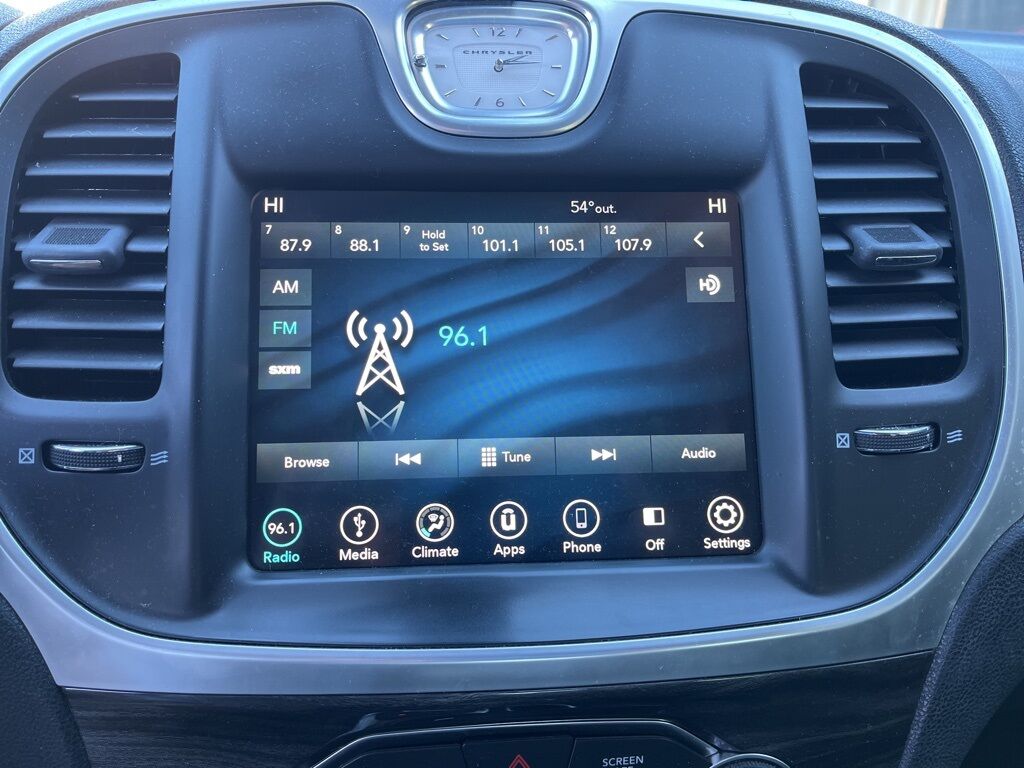 2019 Chrysler 300 Touring Milwaukie OR