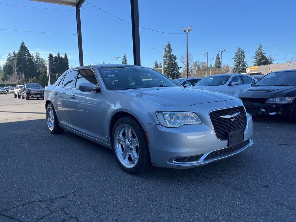 2019 Chrysler 300 Touring