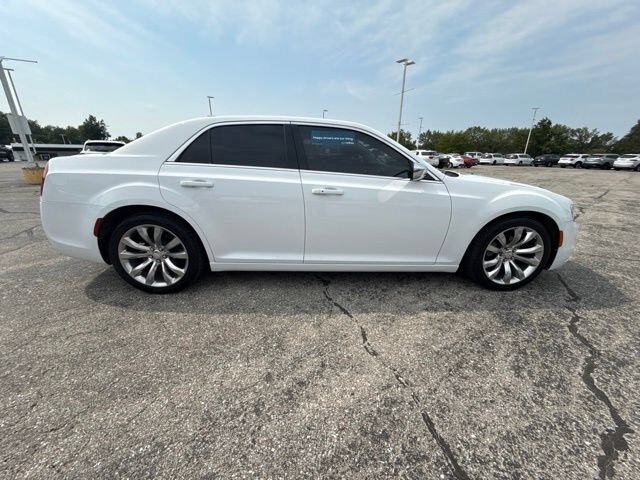 2019 Chrysler 300 Touring Carbondale IL