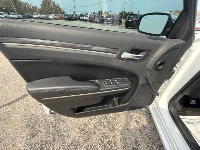 2019 Chrysler 300 Touring Carbondale IL