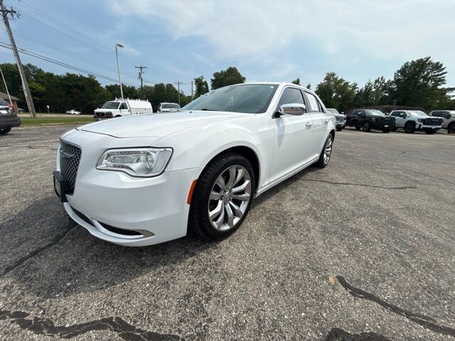 2019 Chrysler 300 Touring