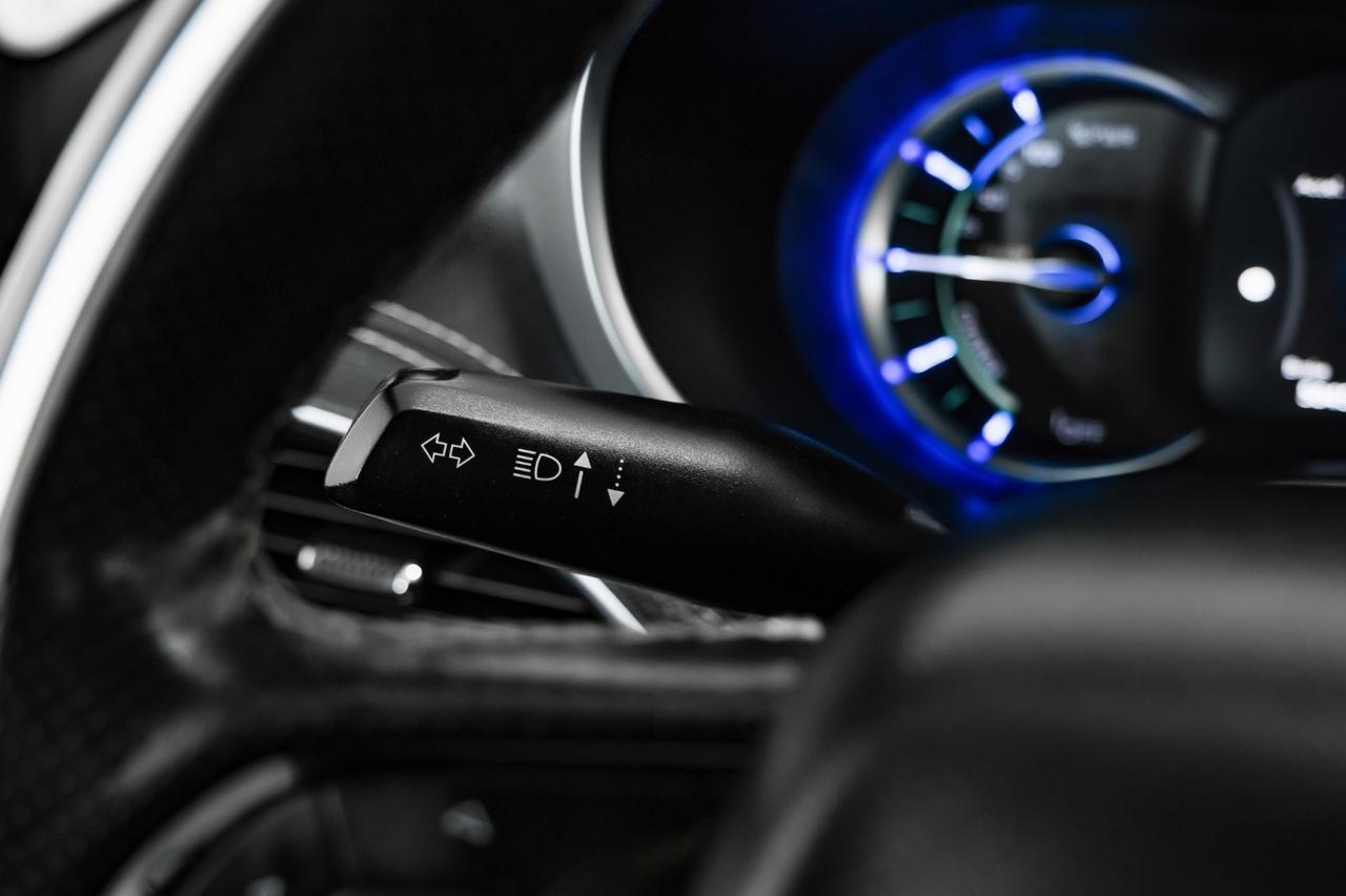 2019 Chrysler Pacifica Hybrid LIMITED BLIND SPOT ASSIST ADVANCED SAFETY TEC GROUP NAVIGATION T Carrollton TX