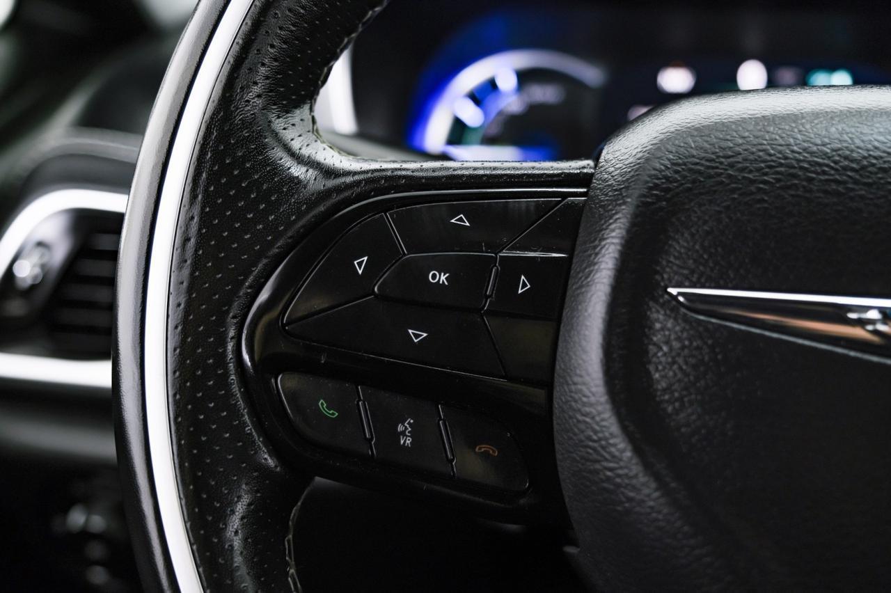 2019 Chrysler Pacifica Hybrid LIMITED BLIND SPOT ASSIST ADVANCED SAFETY TEC GROUP NAVIGATION T Carrollton TX