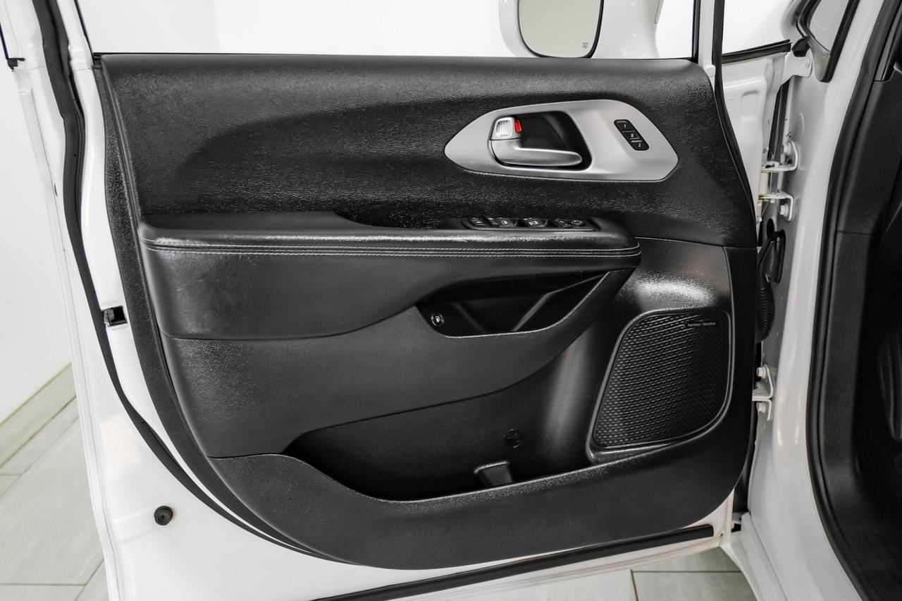 2019 Chrysler Pacifica Hybrid LIMITED BLIND SPOT ASSIST ADVANCED SAFETY TEC GROUP NAVIGATION T Carrollton TX