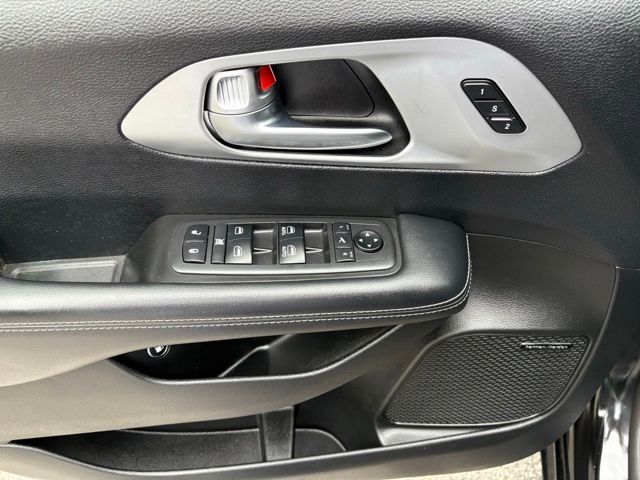 2019 Chrysler Pacifica Hybrid Limited Jacksonville FL