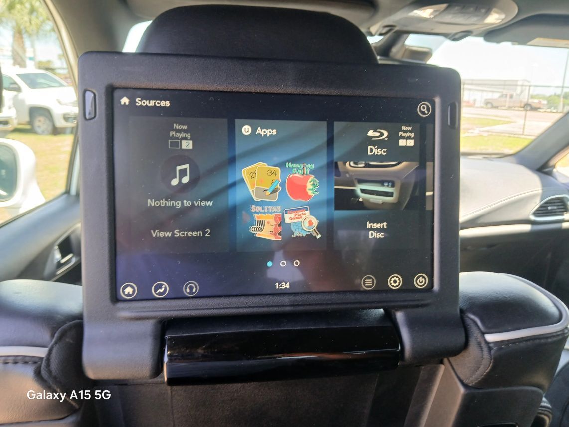 2019 Chrysler Pacifica Hybrid Limited Minivan 4D Maitland FL