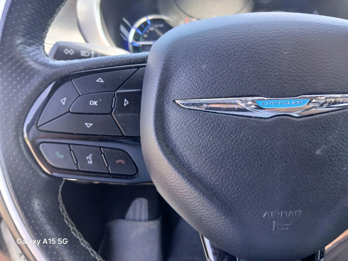 2019 Chrysler Pacifica Hybrid Limited Minivan 4D Maitland FL