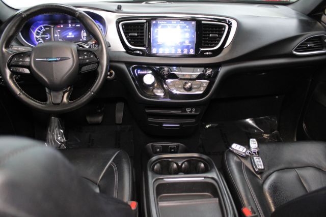 2019 Chrysler Pacifica Hybrid S
