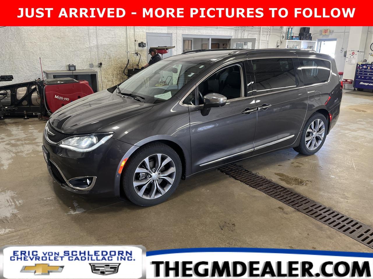2019 Chrysler Pacifica Limited AdvancedSafetytec Tire&Whel TrailerTowGroups w/AdptvCrz 20s Sunroof Nav 360DegSurroundVision