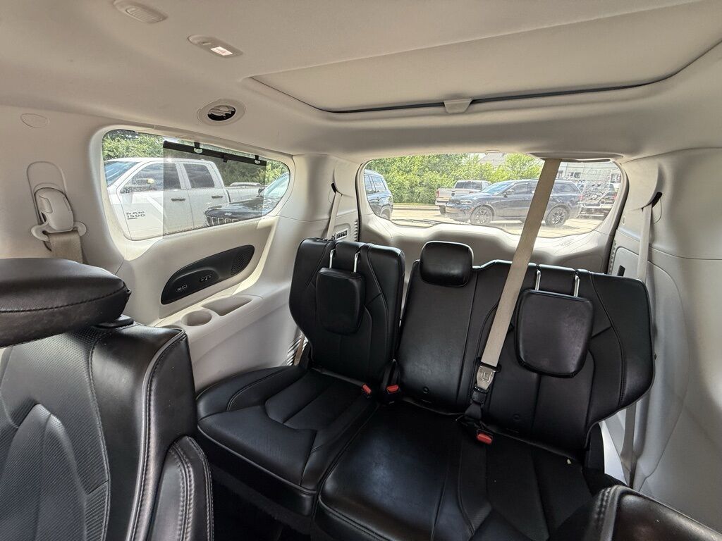 2019 Chrysler Pacifica Limited Crestwood KY