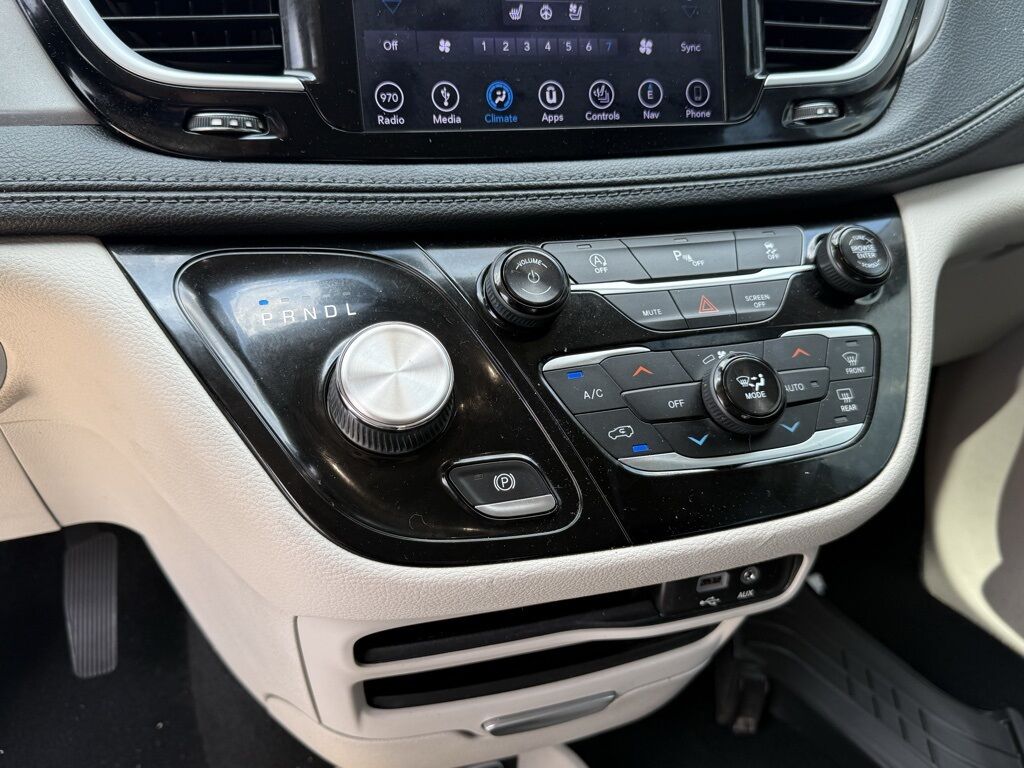 2019 Chrysler Pacifica Limited Crestwood KY