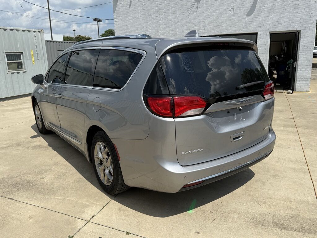 2019 Chrysler Pacifica Limited Crestwood KY