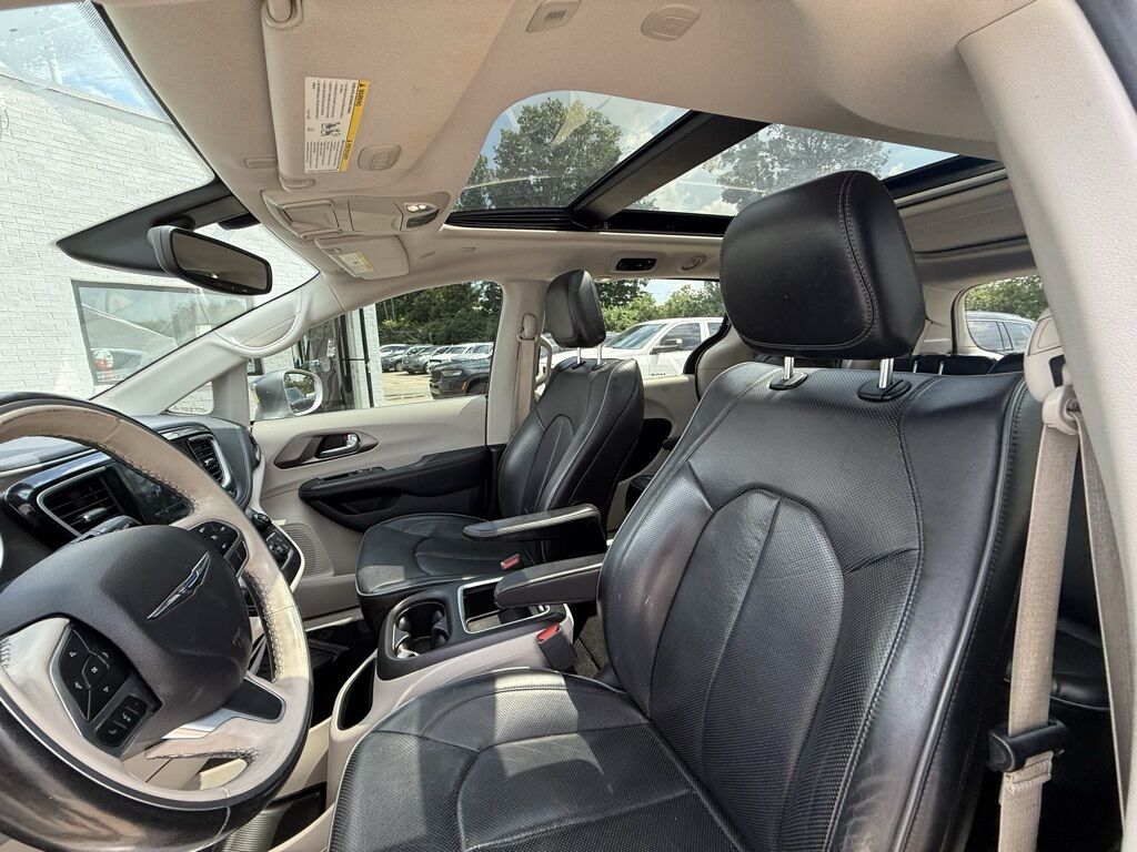 2019 Chrysler Pacifica Limited Crestwood KY
