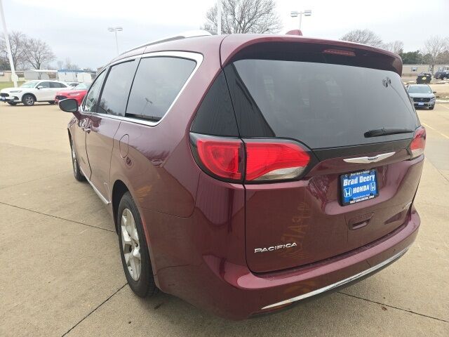 2019 Chrysler Pacifica Limited West Burlington IA