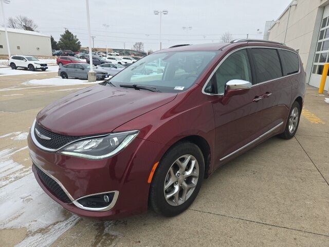 2019 Chrysler Pacifica Limited West Burlington IA