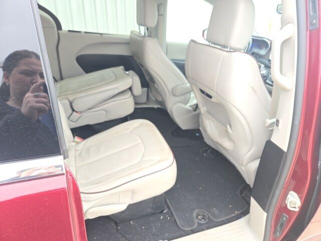 2019 Chrysler Pacifica Limited West Burlington IA