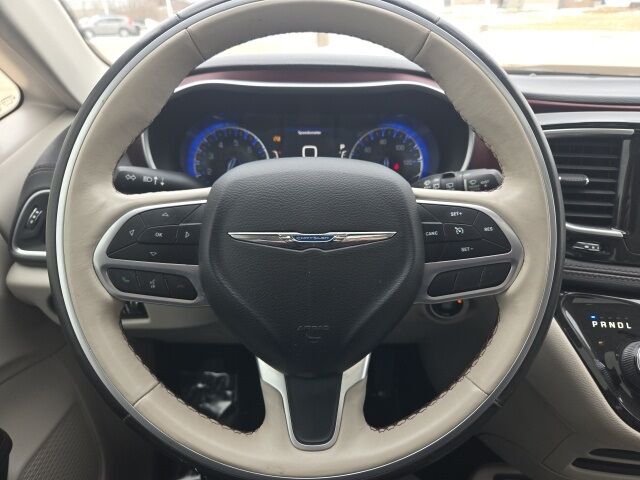 2019 Chrysler Pacifica Limited West Burlington IA