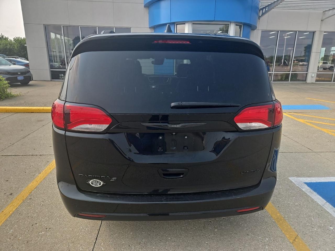 2019 Chrysler Pacifica Limited West Burlington IA