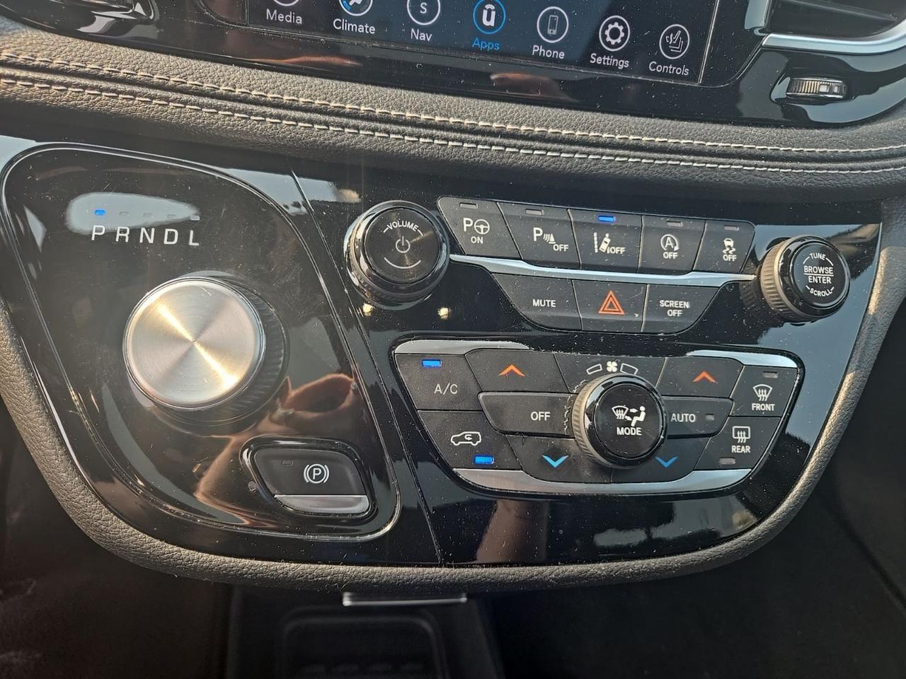 2019 Chrysler Pacifica Limited West Burlington IA