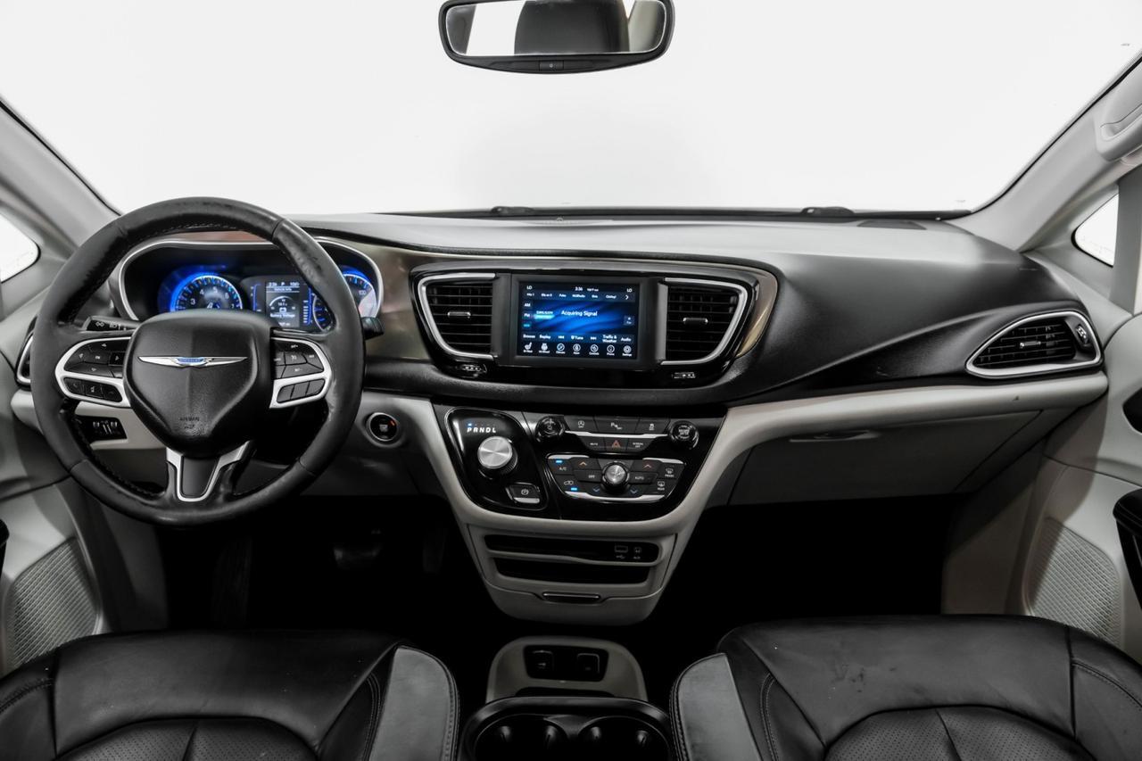2019 Chrysler Pacifica TOURING L BLIND SPOT ASSIST LEATHER HEATED SEATS REAR CAMERA KEY Carrollton TX
