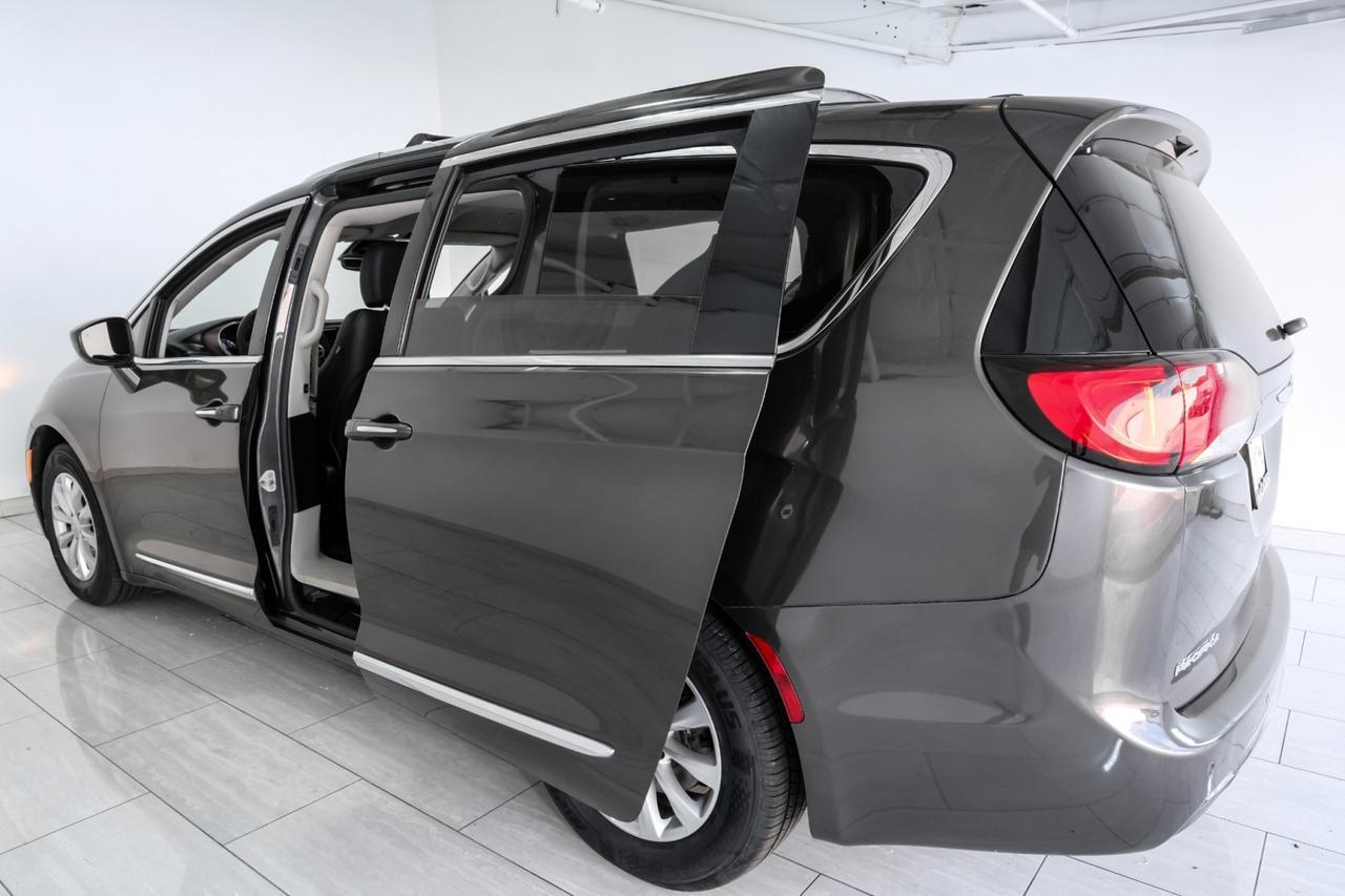 2019 Chrysler Pacifica TOURING L BLIND SPOT ASSIST LEATHER HEATED SEATS REAR CAMERA KEY Carrollton TX