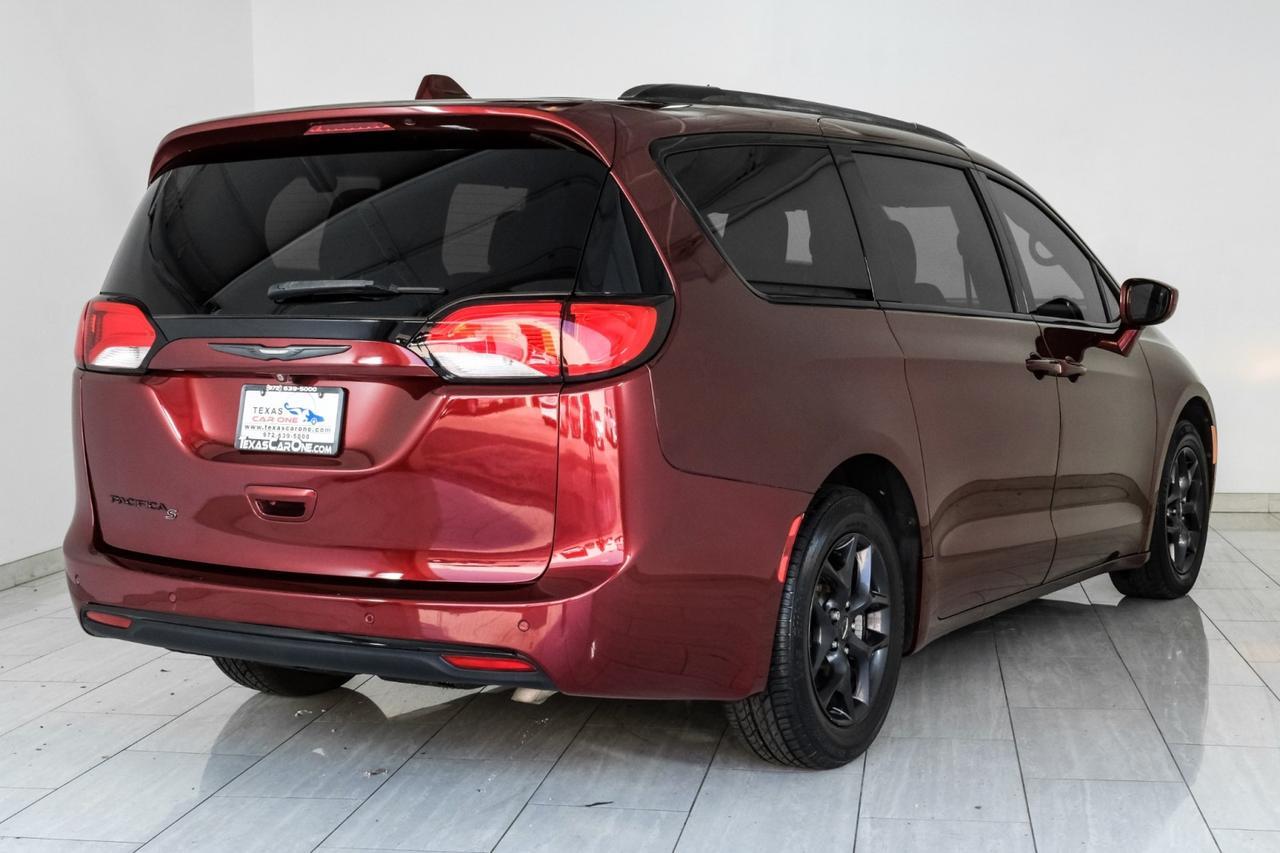 2019 Chrysler Pacifica TOURING L BLIND SPOT ASSIST NAVIGATION LEATHER HEATED SEATS REAR Carrollton TX
