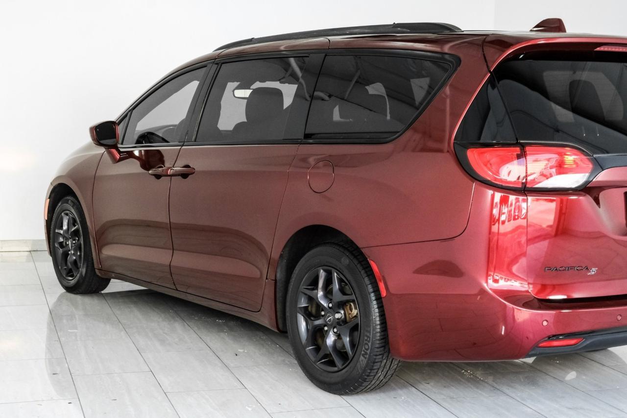 2019 Chrysler Pacifica TOURING L BLIND SPOT ASSIST NAVIGATION LEATHER HEATED SEATS REAR Carrollton TX