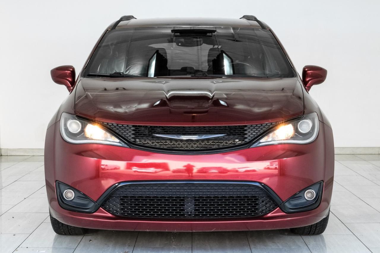 2019 Chrysler Pacifica TOURING L BLIND SPOT ASSIST NAVIGATION LEATHER HEATED SEATS REAR