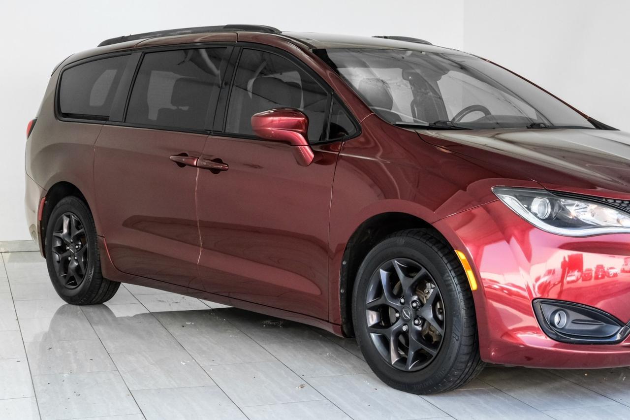 2019 Chrysler Pacifica TOURING L BLIND SPOT ASSIST NAVIGATION LEATHER HEATED SEATS REAR Carrollton TX