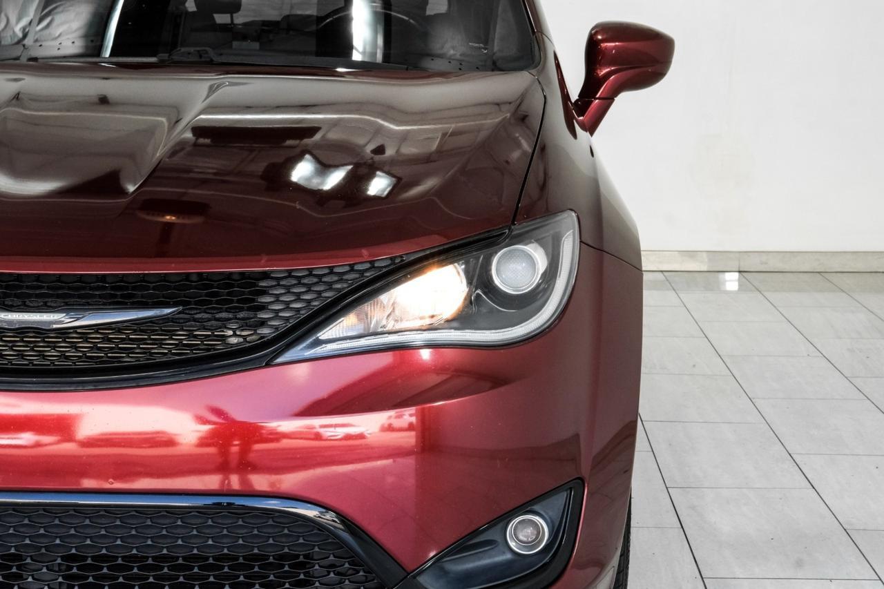 2019 Chrysler Pacifica TOURING L BLIND SPOT ASSIST NAVIGATION LEATHER HEATED SEATS REAR Carrollton TX