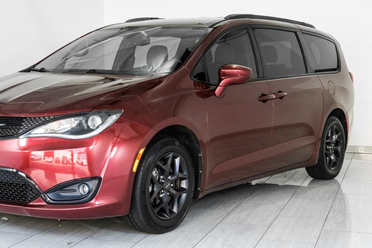 2019 Chrysler Pacifica TOURING L BLIND SPOT ASSIST NAVIGATION LEATHER HEATED SEATS REAR Carrollton TX