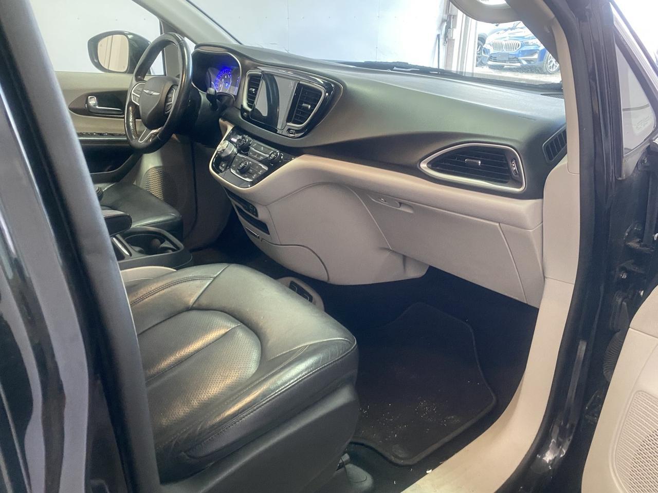 2019 Chrysler Pacifica Touring L 35th Anniversary Richmond Hill NY