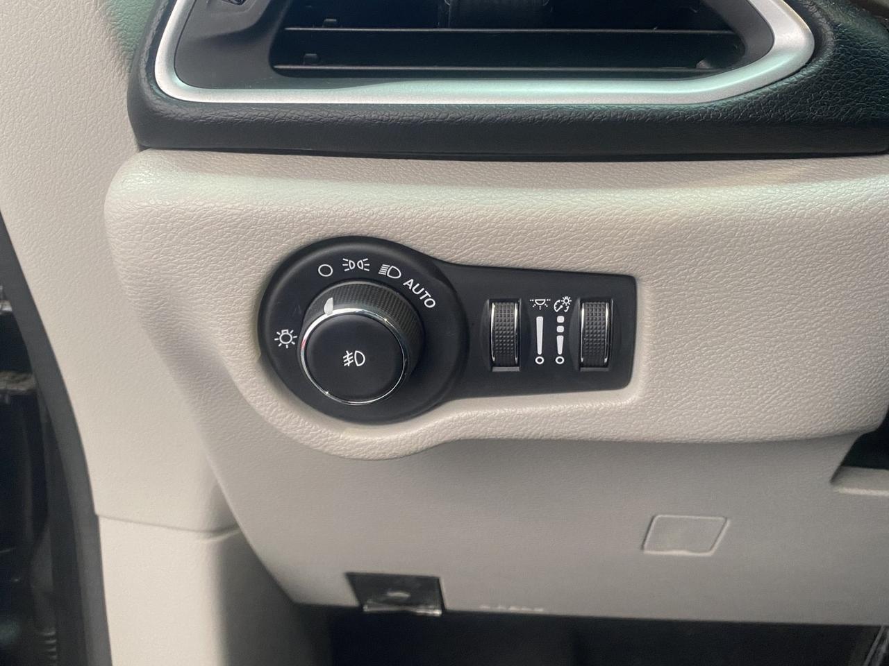 2019 Chrysler Pacifica Touring L 35th Anniversary Richmond Hill NY