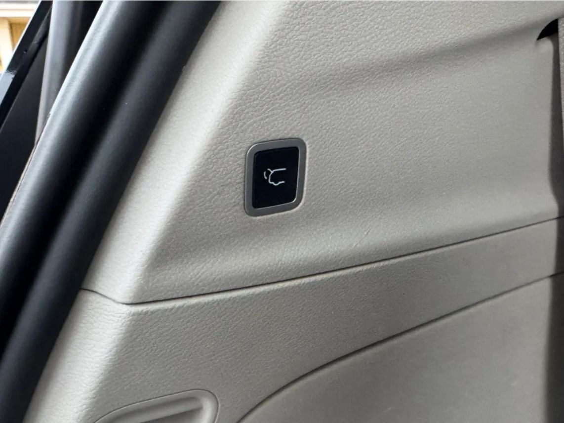 2019 Chrysler Pacifica Touring L Minivan 4D Cincinnati OH