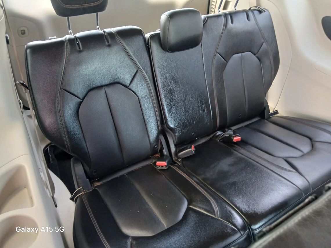 2019 Chrysler Pacifica Touring L Minivan 4D Maitland FL