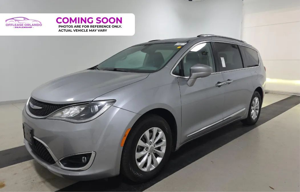 2019 Chrysler Pacifica Touring L Minivan 4D Maitland FL