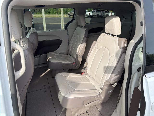 2019 Chrysler Pacifica Touring L Pine River MN