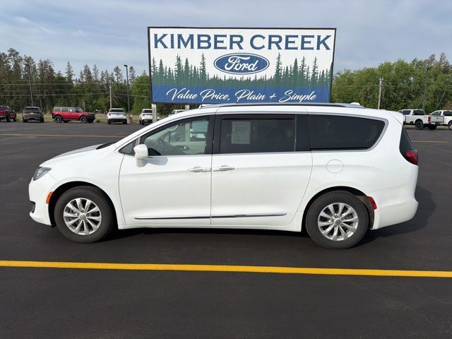 2019 Chrysler Pacifica Touring L Pine River MN