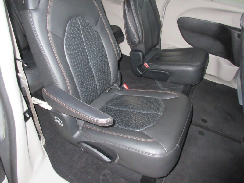 2019 Chrysler Pacifica Touring L Plus FWD St. George SC