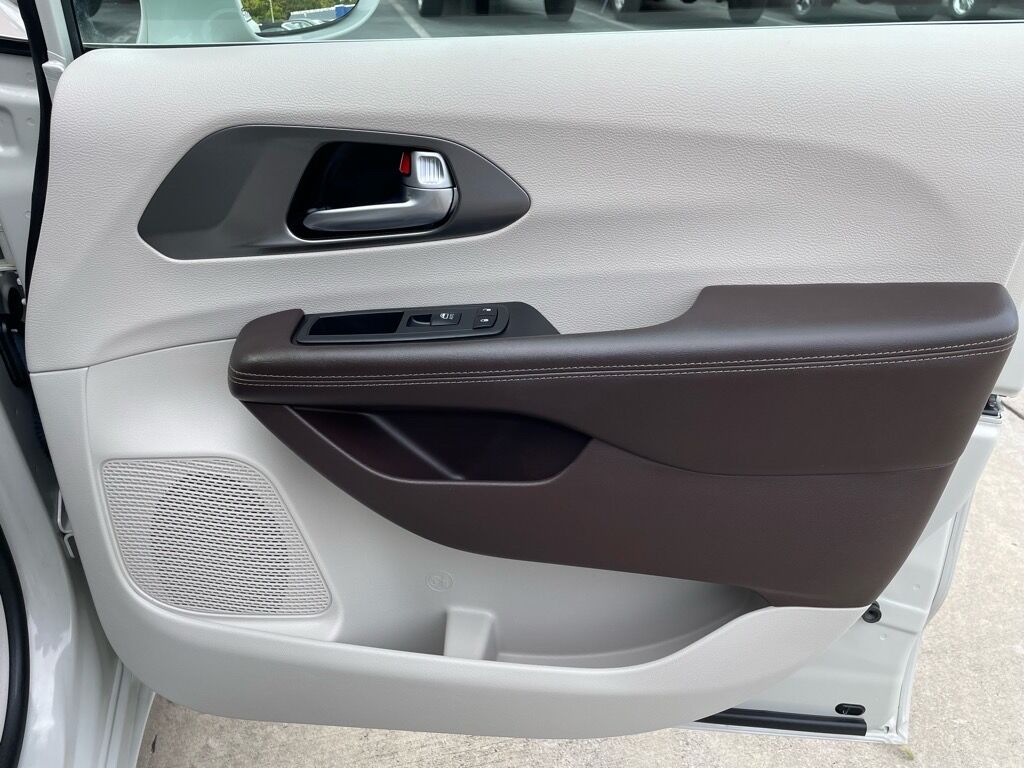 2019 Chrysler Pacifica Touring L Plus