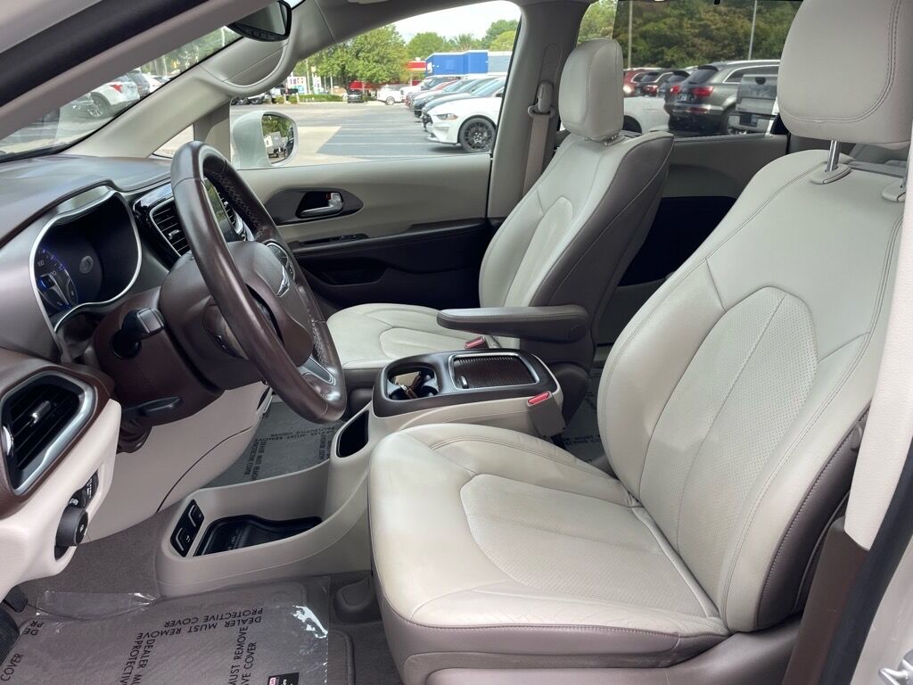 2019 Chrysler Pacifica Touring L Plus
