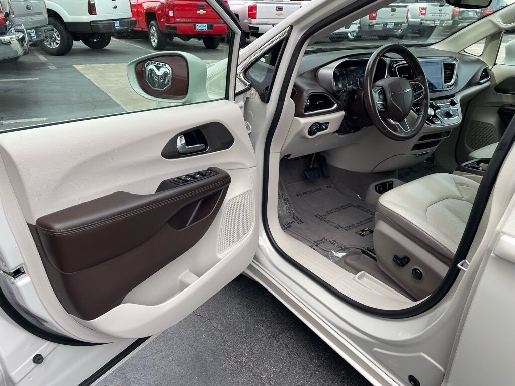 2019 Chrysler Pacifica Touring L Plus
