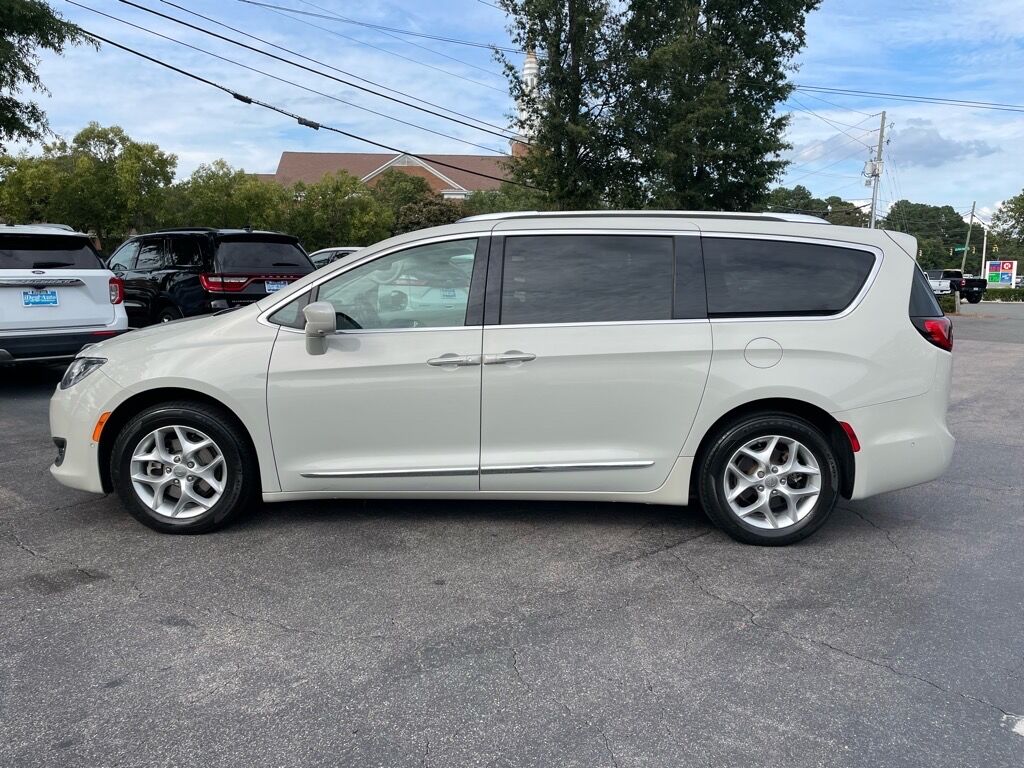2019 Chrysler Pacifica Touring L Plus