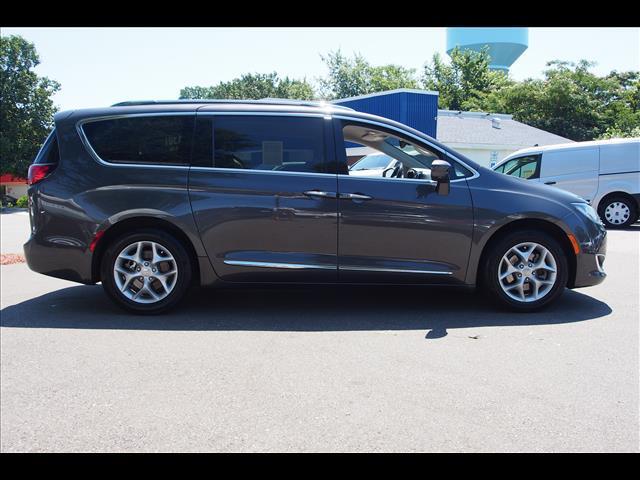 2019 Chrysler Pacifica Touring L Plus