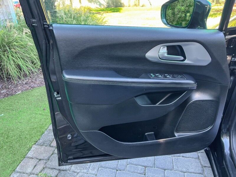 2019 Chrysler Pacifica Touring L Plus Wilmington NC