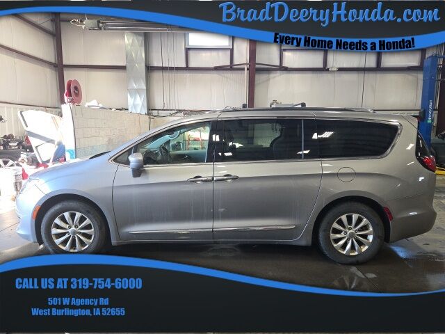 2019 Chrysler Pacifica Touring L