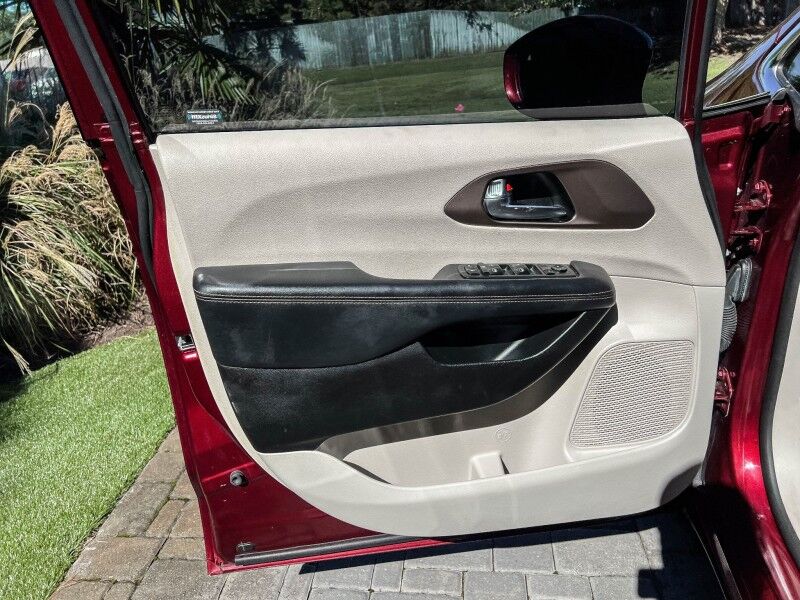 2019 Chrysler Pacifica Touring L Wilmington NC