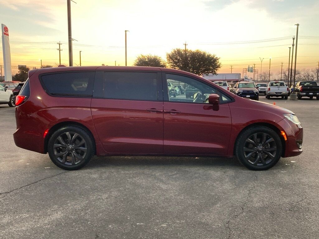 2019 Chrysler Pacifica Touring Plus