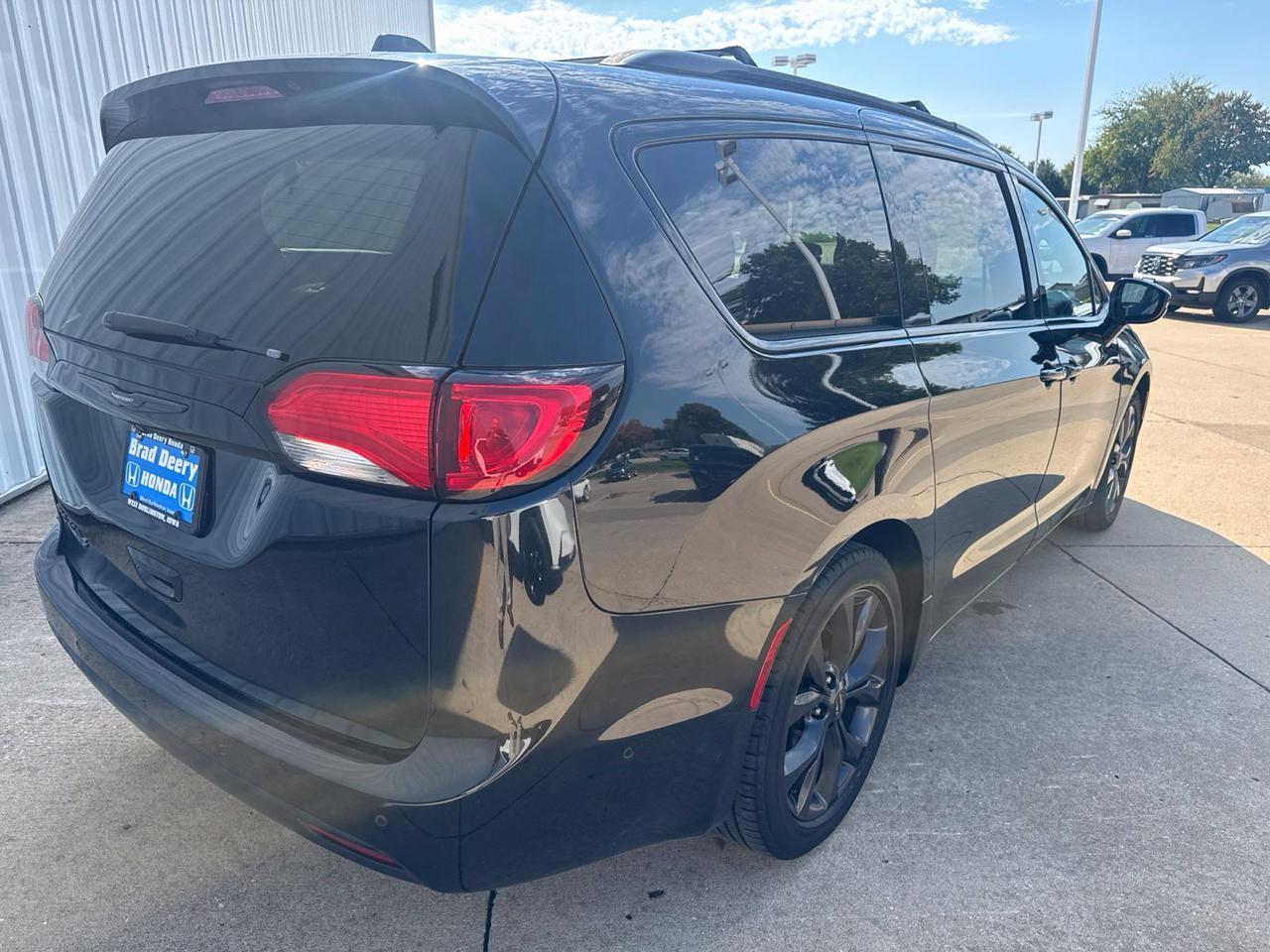 2019 Chrysler Pacifica Touring Plus West Burlington IA