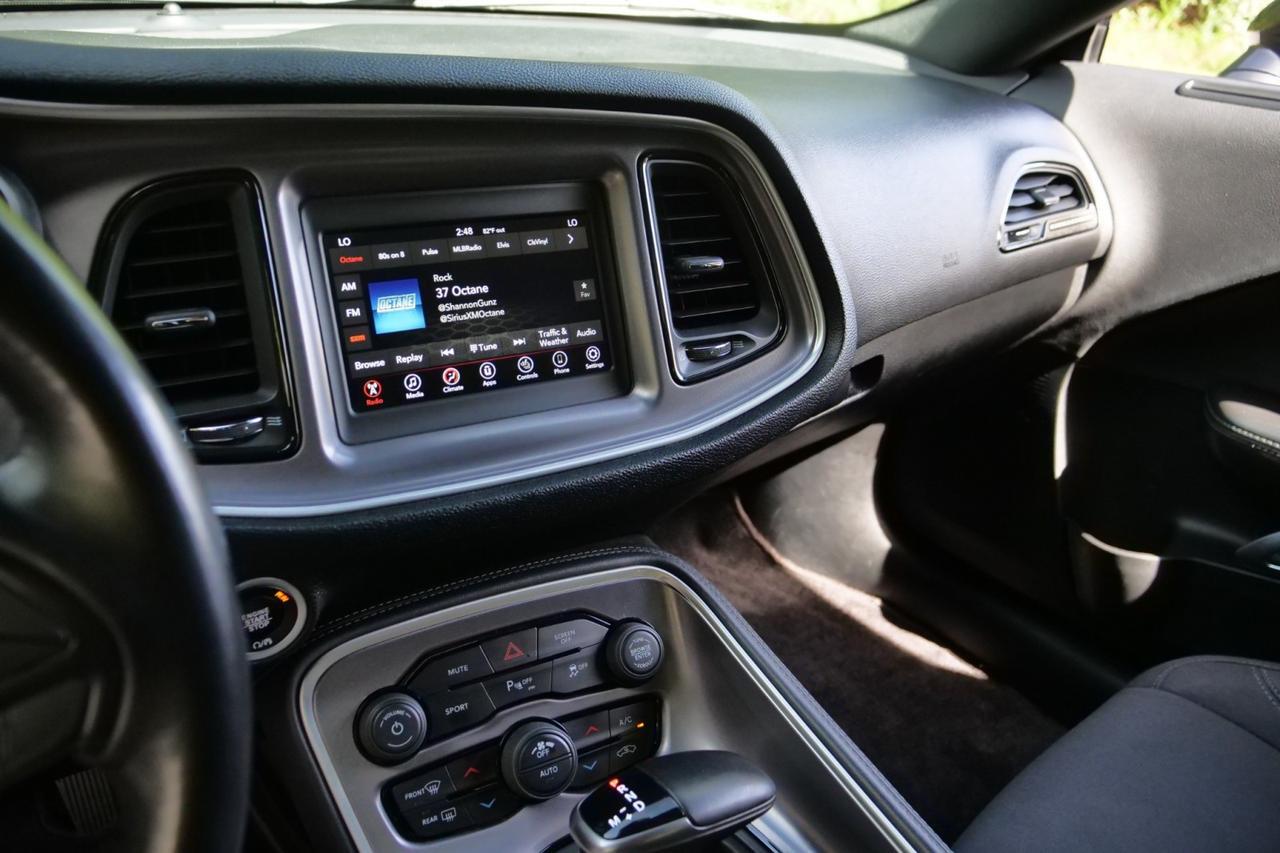 2019 Dodge Challenger SXT / AWD / Cold Weather Group Lincolnton NC